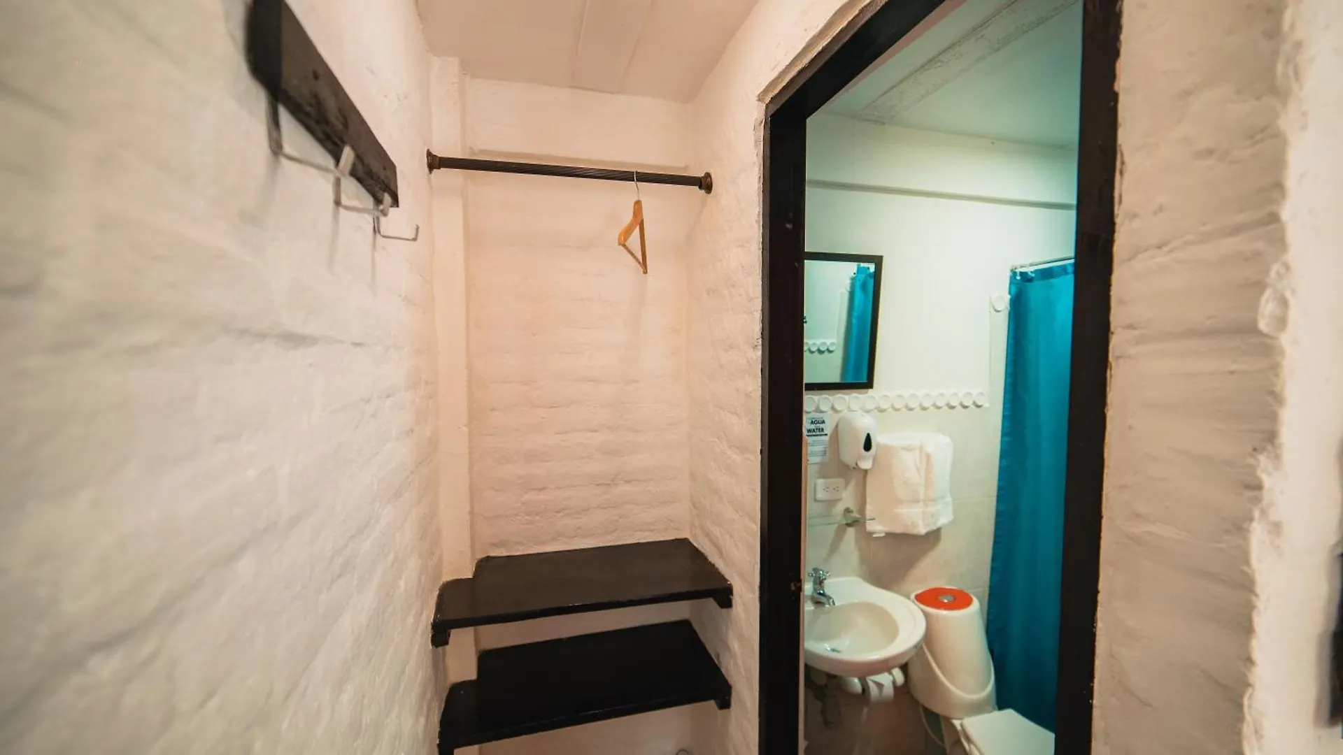 Viajero Hostel Cali & Salsa School 2*,  Kolumbie