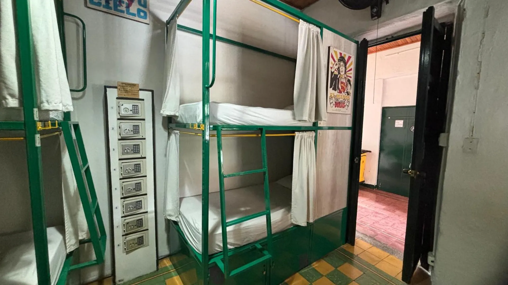 Hotel Viajero Hostel Cali & Salsa School